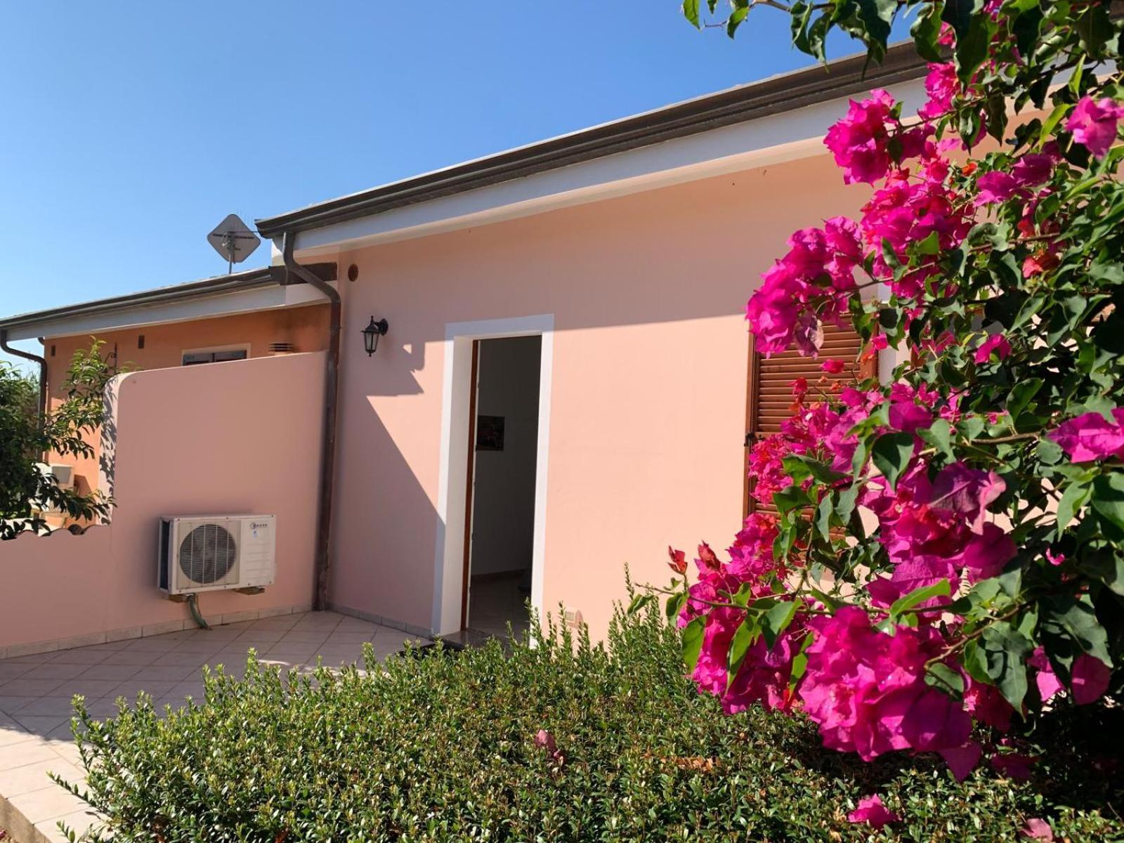 Casa Vacanza Mamaioa SantʼAnna Arresi Exteriér fotografie